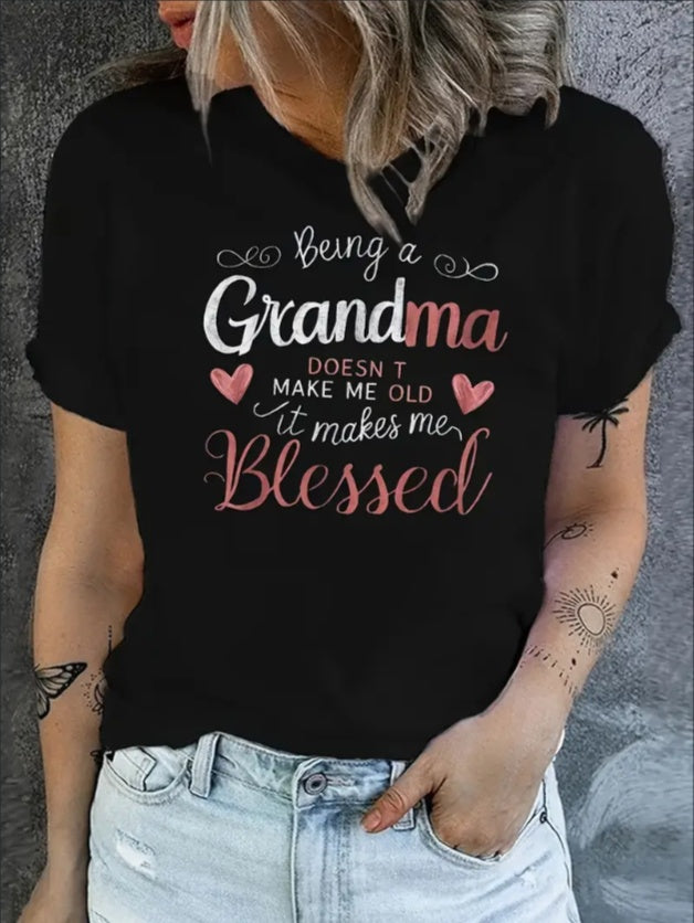 Chic & Cozy: ‘Being a Grandma’ Letter Print Tee – Perfect for Everyday Style & Layering